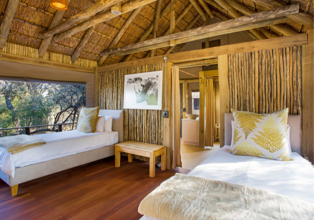 Twin beds in the Rhino room at Bateleur
